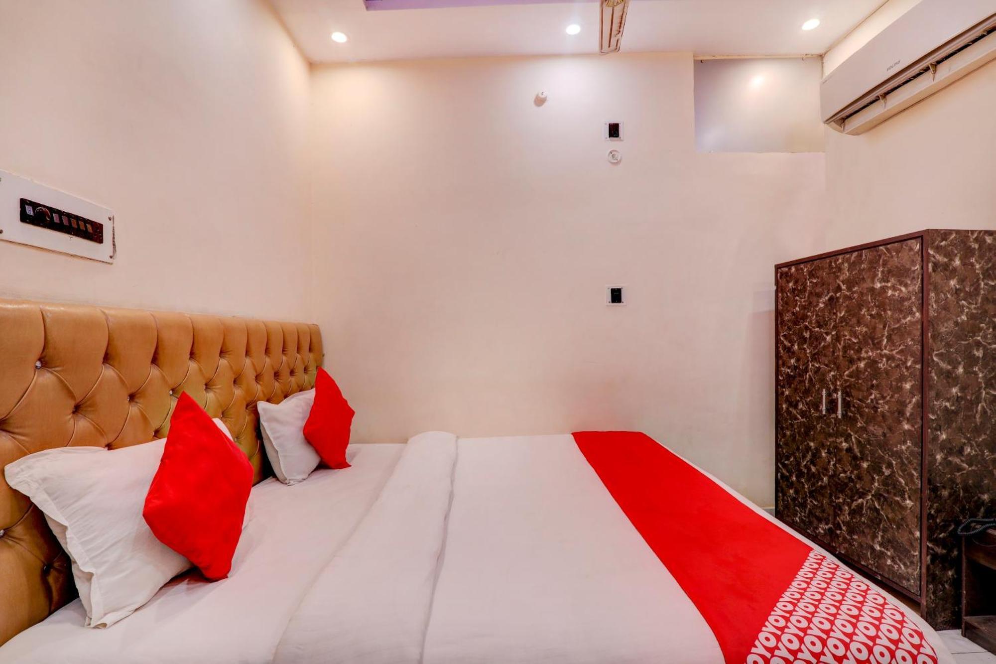 Hotel O Moon Palace Near Sahara Ganj Mall Lucknow Exterior photo
